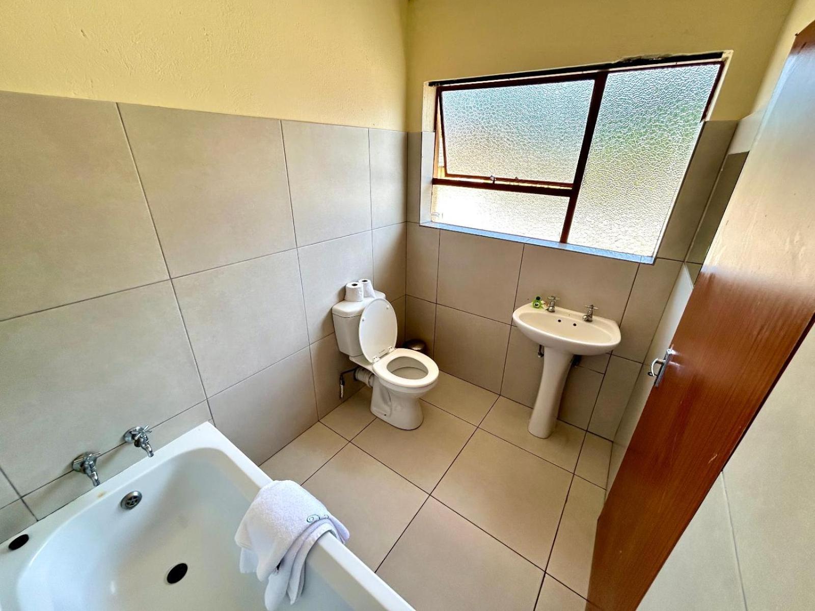Karibu Leisure Resort Thapane 外观 照片